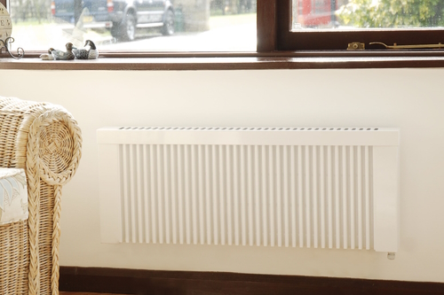 Flächenspeicherheizung eVARMO areo smart base: Elektroheizung unter Fenster