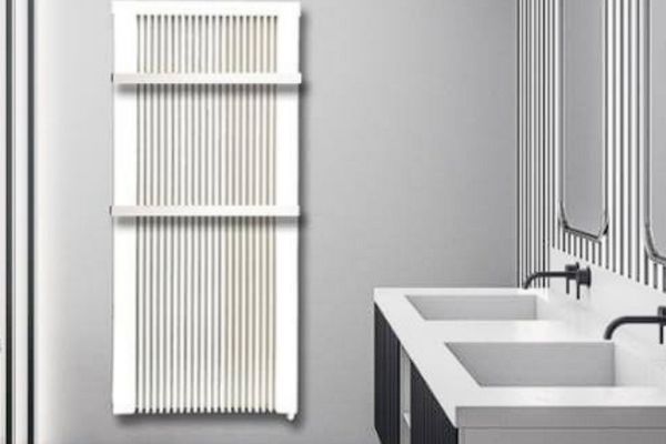 Badheizung IPX4-Flächenspeicherheizung